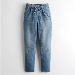 Abercrombie & Fitch A&F Ultra High Rise Skinny Belted Denim